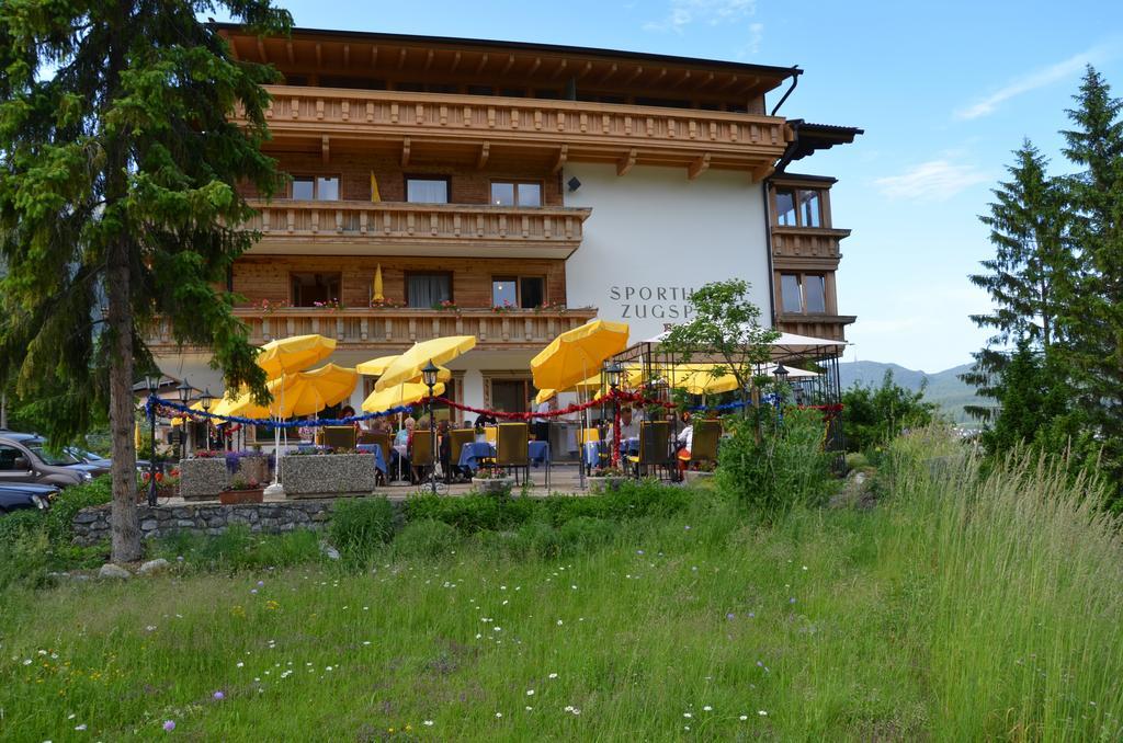 Sporthotel Zugspitze Lermoos Exterior foto