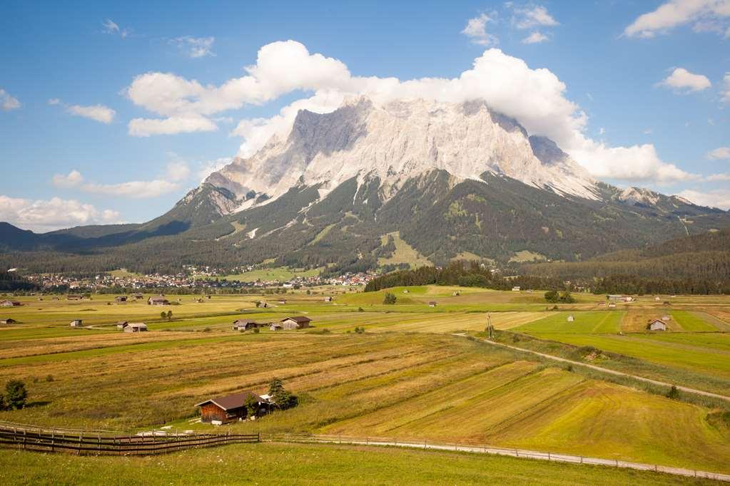 Sporthotel Zugspitze Lermoos Exterior foto